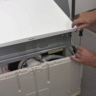 Niveaukontrol opvaskemaskine: Saml maskinen Niveaukontrol opvaskemaskine: Saml maskinen